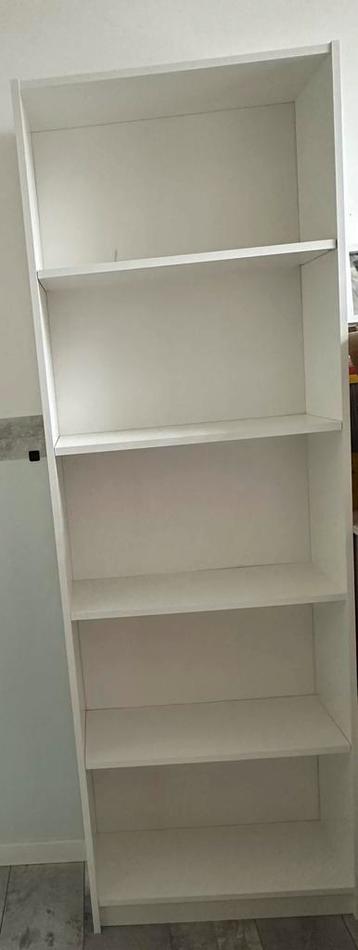 Boekenkast wit 60x180 beschikbaar voor biedingen