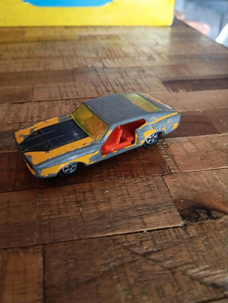 Oude Speelgoedauto - Modelauto, Hobby en Vrije tijd, Modelauto's | 1:18, Gebruikt, Auto, Overige merken, Ophalen of Verzenden