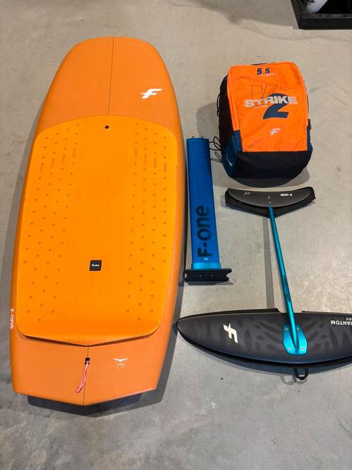 F-One Rocket 5’10/105L + Phantom 1280 + Strike V2 5.5, Watersport en Boten, Wingsurfen, Gebruikt, Wingsurfset, Ophalen