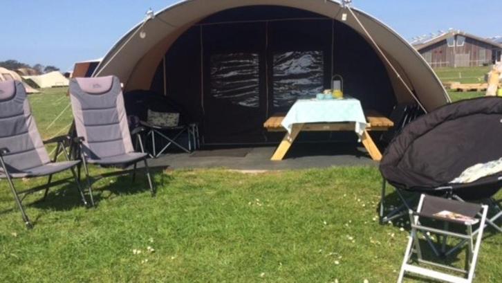 Luxe kamperen op Stortemelk Vlieland september nog vrij, Caravans en Kamperen, Verhuur