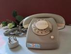 Vintage P.T.T telefoon izgst., Telecommunicatie, Vaste telefoons | Niet Draadloos, Ophalen of Verzenden, Zo goed als nieuw