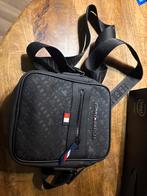 Tommy Hilfiger Schoudertasje - Nieuw, Ophalen of Verzenden, Nieuw, Zwart, Schoudertasje