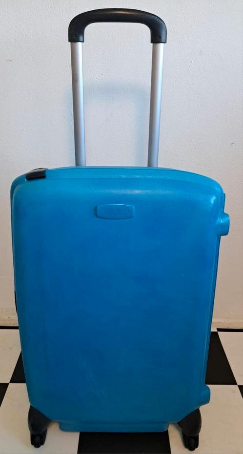 Samsonite koffer  4 wielen cijferslot  adres label Gemaakt, Sieraden, Tassen en Uiterlijk, Koffers, Zo goed als nieuw, Hard kunststof
