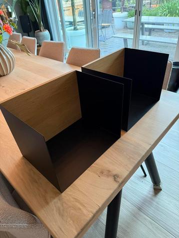 Ethnicraft U Shelf 2 stuks beschikbaar voor biedingen