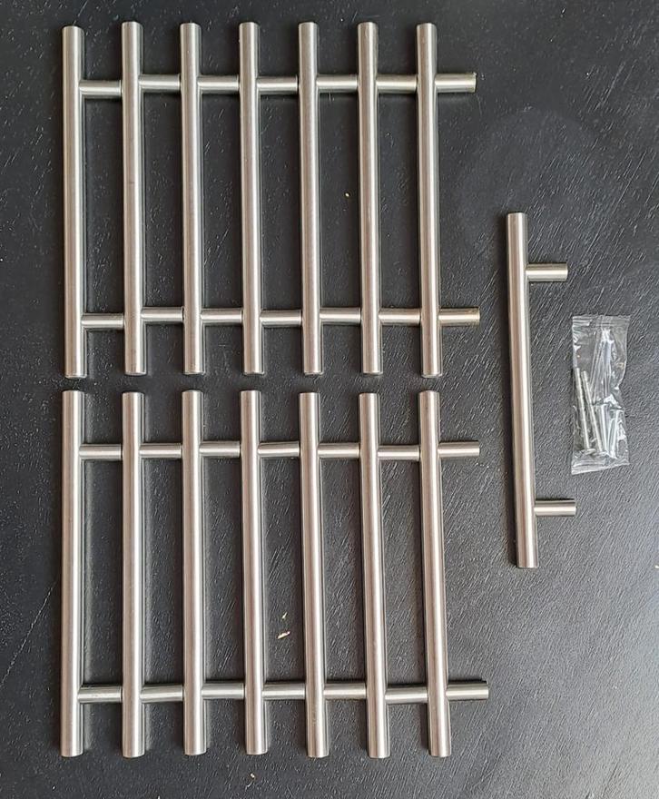 15x Handgreep RVS

Hartafstand 128 mm, Huis en Inrichting, Keuken | Keukenelementen, Zo goed als nieuw, Minder dan 100 cm, Minder dan 50 cm