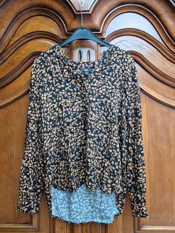 Aangeboden blouse  beschikbaar voor biedingen