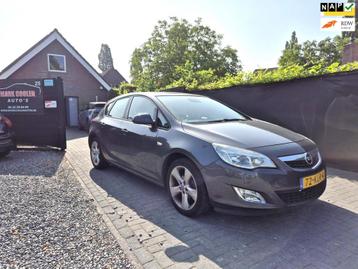 Opel Astra 1.6 Edition Airco Cruise 16 Inch Sportvelgen beschikbaar voor biedingen