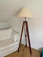 Driepoot met losse lampenkap, Huis en Inrichting, Lampen | Vloerlampen, Ophalen, Gebruikt, Klassiek, Minder dan 100 cm