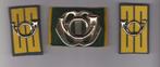 oud baretembleem en set kraagpatten garde Jagers, Verzamelen, Ophalen of Verzenden, Landmacht, Nederland, Embleem of Badge
