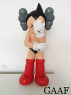 kaws astro boy 37cm figuur pop poppetjes manga anime japan, Verzamelen, Ophalen of Verzenden, Nieuw
