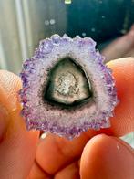 Amethist stalactiet doorsnede, Verzamelen, Mineralen en Fossielen, Ophalen of Verzenden, Mineraal