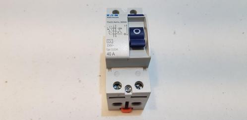 Eaton Groepenkast Aardlekschakelaar 40A 30mA 230V (1x), Hobby en Vrije tijd, Elektronica-componenten, Gebruikt, Ophalen of Verzenden