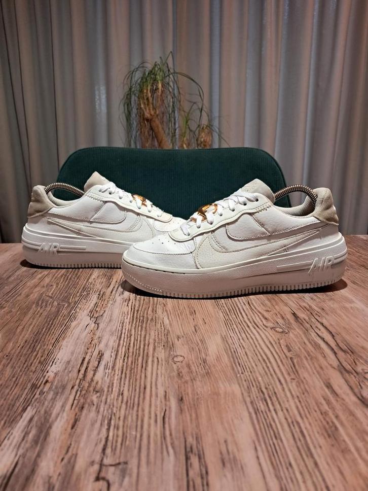 Nike Air Force 1 Platform 'Bling' Size 39, Kleding | Dames, Schoenen, Gedragen, Sneakers of Gympen, Wit, Ophalen of Verzenden