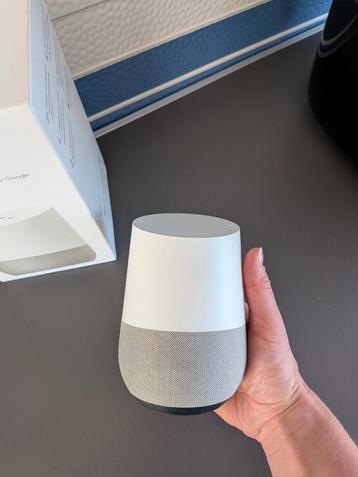 Google home smart speaker  beschikbaar voor biedingen