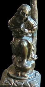 Grote Antieke Bronzen Altaar Kandelaar met geknield Maria, Antiek en Kunst, Ophalen of Verzenden, Koper of Brons