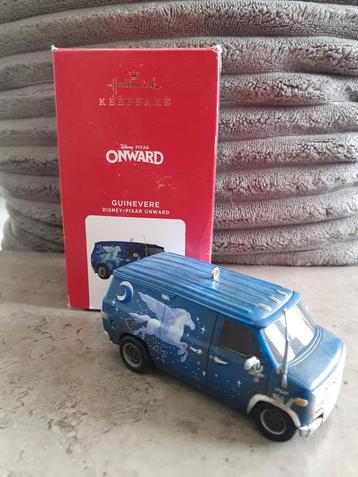 Disney Hallmark keepsake Onward Guinevere ornament 2021 beschikbaar voor biedingen
