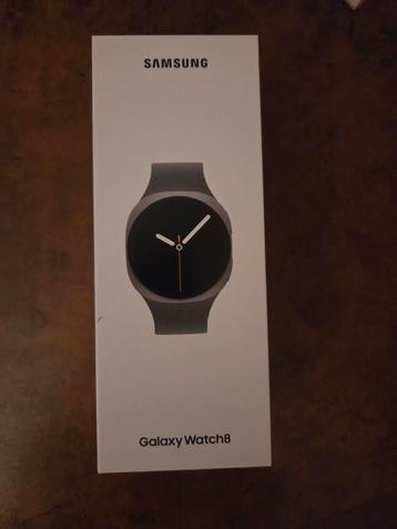 Samsung Galaxy Watch 8 (Nieuw in doos) beschikbaar voor biedingen