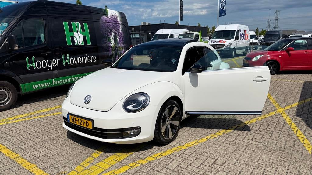 Volkswagen Beetle (Kever) 2012 Wit Benzine 160pk, Auto's, Volkswagen, Voorwielaandrijving, 15 km/l, Beetle (Kever), 4 cilinders