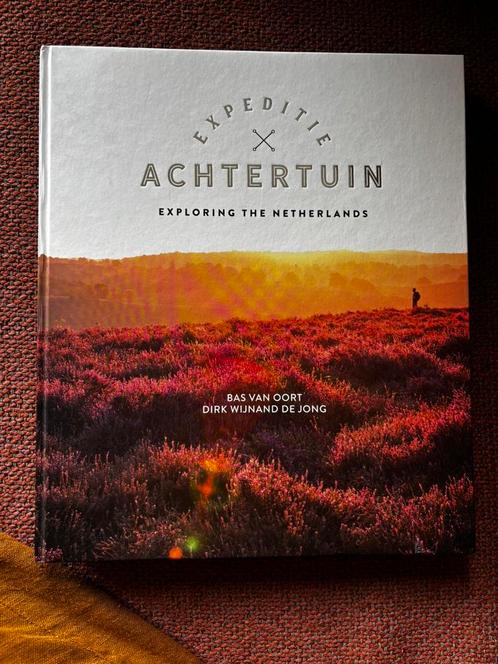 Bas van Oort - Expeditie Achtertuin, Boeken, Kunst en Cultuur | Fotografie en Design, Zo goed als nieuw, Ophalen of Verzenden