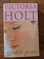 Victoria Holt - Geluk in gevaar (Zo goed als nieuw), Boeken, Romans, Ophalen of Verzenden, Zo goed als nieuw, Victoria Holt