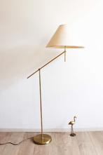 Goudkleurige vintage vloerlamp. Hollywood Regency lamp, Huis en Inrichting, Lampen | Vloerlampen, 150 tot 200 cm, Gebruikt, Metaal