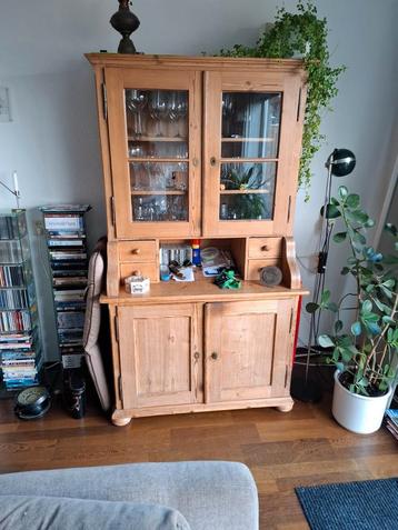 Mooie Engelse geloogde kast - 2-delig beschikbaar voor biedingen