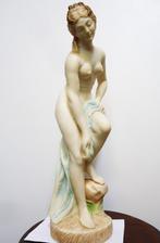 Erotiek beeld sculptuur badende dame marmer H 40😍😎🤗🎁👌, Antiek en Kunst, Ophalen of Verzenden