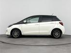 Toyota Yaris 1.5 Hybrid Aspiration Bi-Tone | Navigatie | Led, Auto's, 1497 cc, Gebruikt, 4 cilinders, Met garantie (alle)