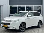 Mitsubishi Outlander 2.0 PHEV Instyle | Leder | Schuifdak |, Zwart, 4 cilinders, Wit, Vierwielaandrijving