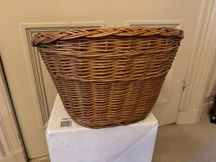 Picknick mand fiets, Hobby en Vrije tijd, Picknickmanden, Zo goed als nieuw, Ophalen of Verzenden