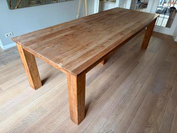 Stoere stevige houten tafel - 260x100 cm beschikbaar voor biedingen
