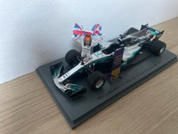 Spark s5054 hamilton mercedes 1:43 mexico 2017 beschikbaar voor biedingen