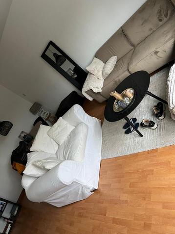 Loveseat - Opknapper! Gratis af te halen beschikbaar voor biedingen