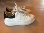 Alexander Mcqueen sneakers 37, Kleding | Dames, Schoenen, Wit, Ophalen of Verzenden, Sneakers of Gympen, Gedragen