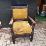 2 art deco fauteuils met fraai snijwerk. Opknappers., Ophalen