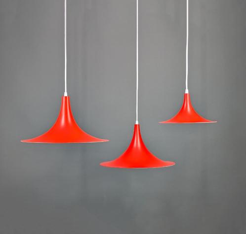 Set van 3 trompetlampen, rode hanglampen uit Denemarken, Huis en Inrichting, Lampen | Hanglampen, Zo goed als nieuw, Minder dan 50 cm