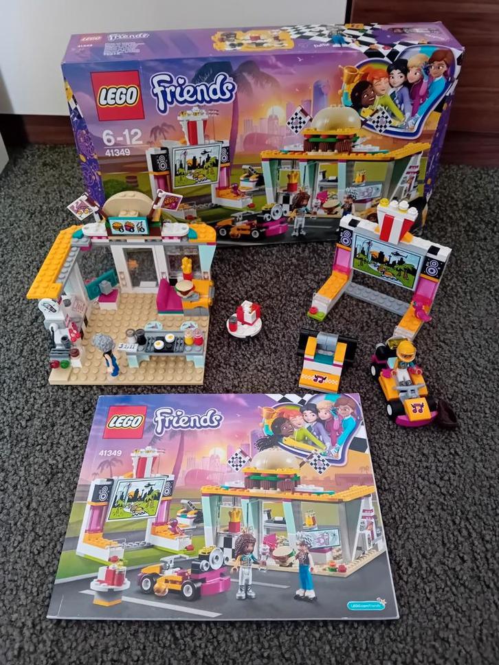 Lego friends 41349; Go-kart diner, Kinderen en Baby's, Speelgoed | Duplo en Lego, Zo goed als nieuw, Lego, Complete set, Ophalen of Verzenden