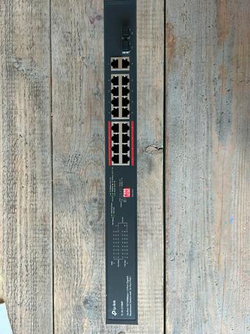 TP-LINK TL-SL1218MP POE 16 poorts beschikbaar voor biedingen