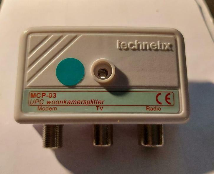 NIEUW : Technetix mcp-03 woonkamersplitter, Audio, Tv en Foto, Audiokabels en Televisiekabels, Nieuw, Coaxiale kabel, Minder dan 2 meter
