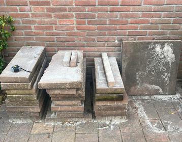 GRATIS Sier tuin tegels. 6cm dik verschillende afmetingen beschikbaar voor biedingen