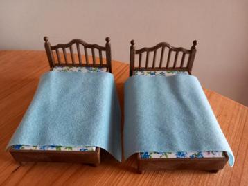 Sylvanian families twee bedden/blauw beschikbaar voor biedingen