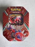 Pokemon Paldea Legends Tin - Koraidon EX, Verzamelen, Poppetjes en Figuurtjes, Ophalen of Verzenden, Nieuw