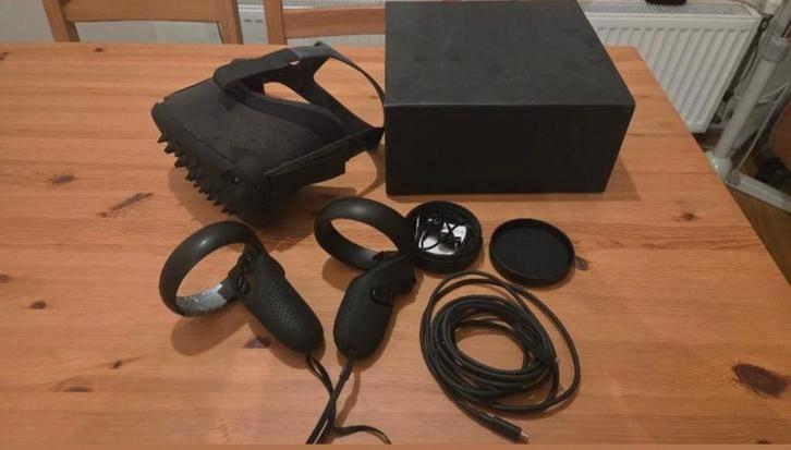 Oculus Quest 1 (Meta Quest 1), Spelcomputers en Games, Virtual Reality, Ophalen of Verzenden