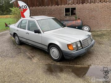 Mercedes w124 200 300D beschikbaar voor biedingen