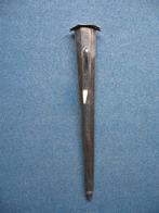 Breipenstop, breipenschede dan wel bloemenhouder op kleding, Antiek en Kunst, Antiek | Gereedschap en Instrumenten, Ophalen of Verzenden