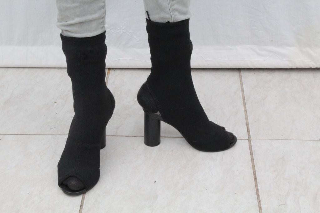 Aparte zwarte laarzen, blote hak, stretch, mt 36 Merk Divide, Kleding | Dames, Schoenen, Hoge laarzen, ., Zwart, Ophalen of Verzenden