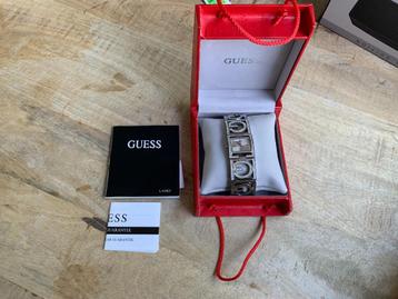 Guess Dameshorloge (Compleet in Doos) Nooit gedragen beschikbaar voor biedingen