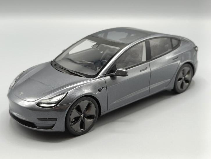 LS Collectibles 1:18 Tesla Model 3 2021 - NIEUW in OVP, Hobby en Vrije tijd, Modelauto's | 1:18, Nieuw, Auto, Overige merken, Ophalen of Verzenden