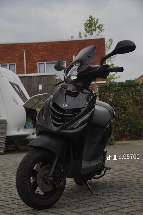 Piaggio zip 50cc 4t 2v, Fietsen en Brommers, Scooters | Piaggio, Zo goed als nieuw, Zip, Ophalen