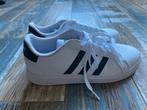 Adidas wit met groen nieuw maat 39,1/3, Ophalen, Zo goed als nieuw, Wit